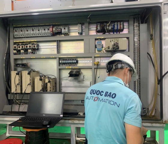 Sửa máy in cho Nhà máy bao bì Nhật Bản … PLC Yaskawa